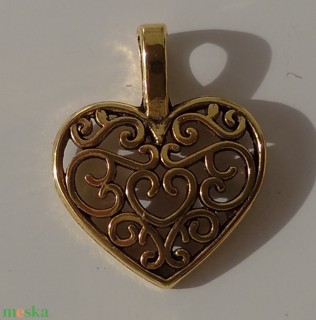 Szív alakú medál 10 db ingyenes posta - kellékek & szerszámok - gyöngyfűzés kellékek - egyéb alkatrész - Meska.hu