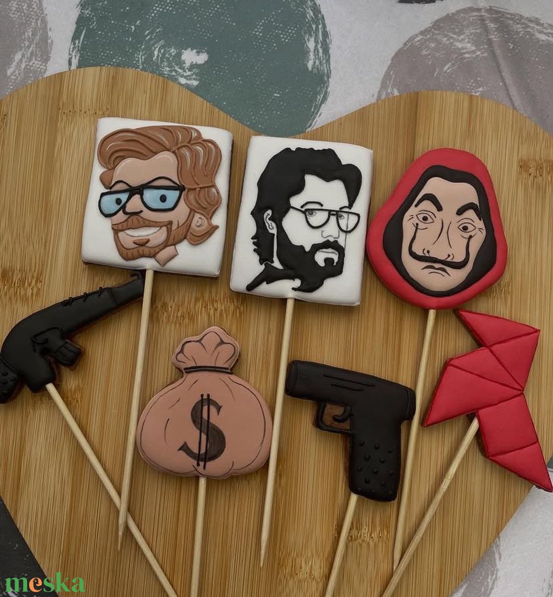 A nagy pénzrablás mézeskalács szett- Money Heist - otthon & életmód - dekoráció - dísztárgy - Meska.hu