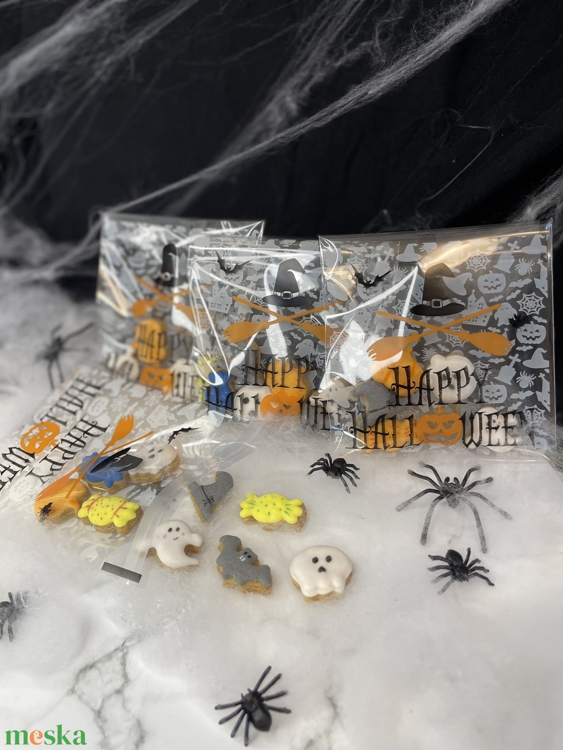 HALLOWEENI mini mézeskalácsok szettben, Halloweenes tasakban - élelmiszer - édesség - mézeskalács - Meska.hu HALLOWEENI mini mézeskalácsok szettben, Halloweenes tasakban - élelmiszer - édesség - mézeskalács - Meska.hu