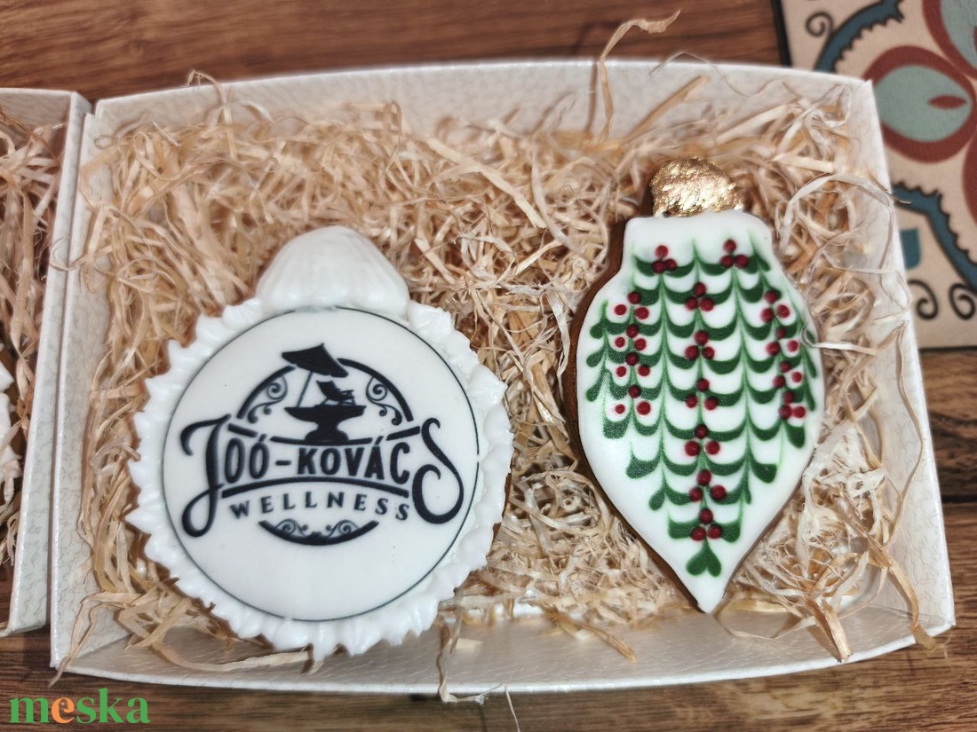 Egyedi logózott mézeskalács - karácsony - karácsonyi ajándékozás - karácsonyi képeslap, üdvözlőlap, ajándékkísérő - Meska.hu