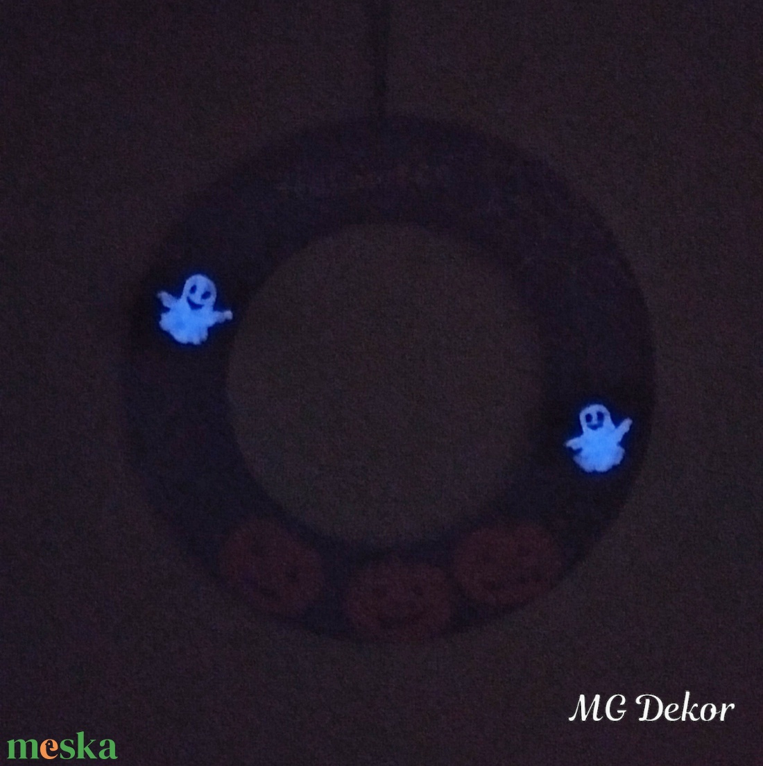 Halloweeni ajtódísz tökökkel - otthon & életmód - dekoráció - halloween - halloweeni ajtódíszek és ablakdíszek - Meska.hu Halloweeni ajtódísz tökökkel - otthon & életmód - dekoráció - halloween - halloweeni ajtódíszek és ablakdíszek - Meska.hu