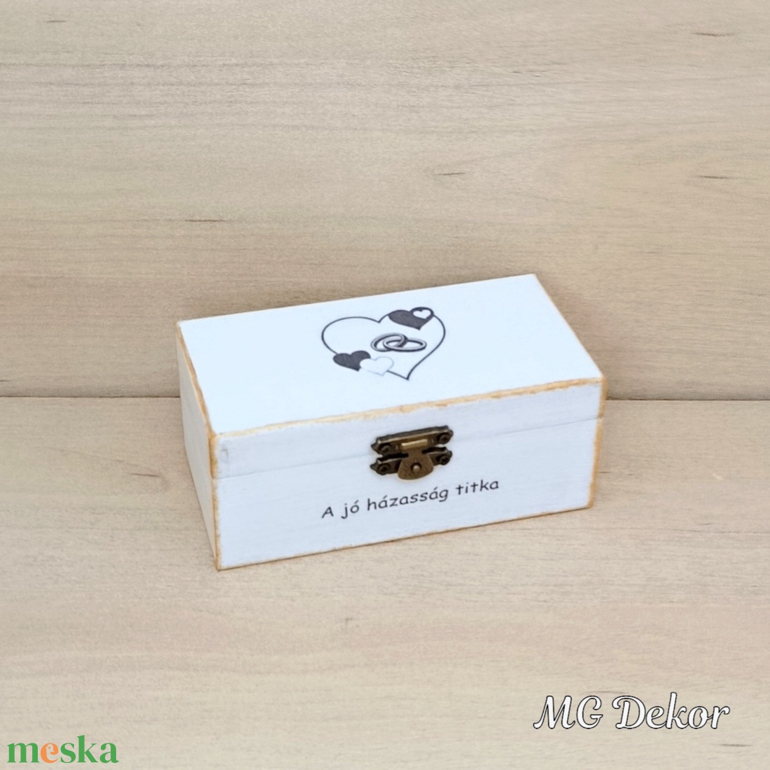 Jó házasság titka nászajándék - arany színű  - esküvő - emlék & ajándék - nászajándék - esküvői pénzátadó doboz - Meska.hu