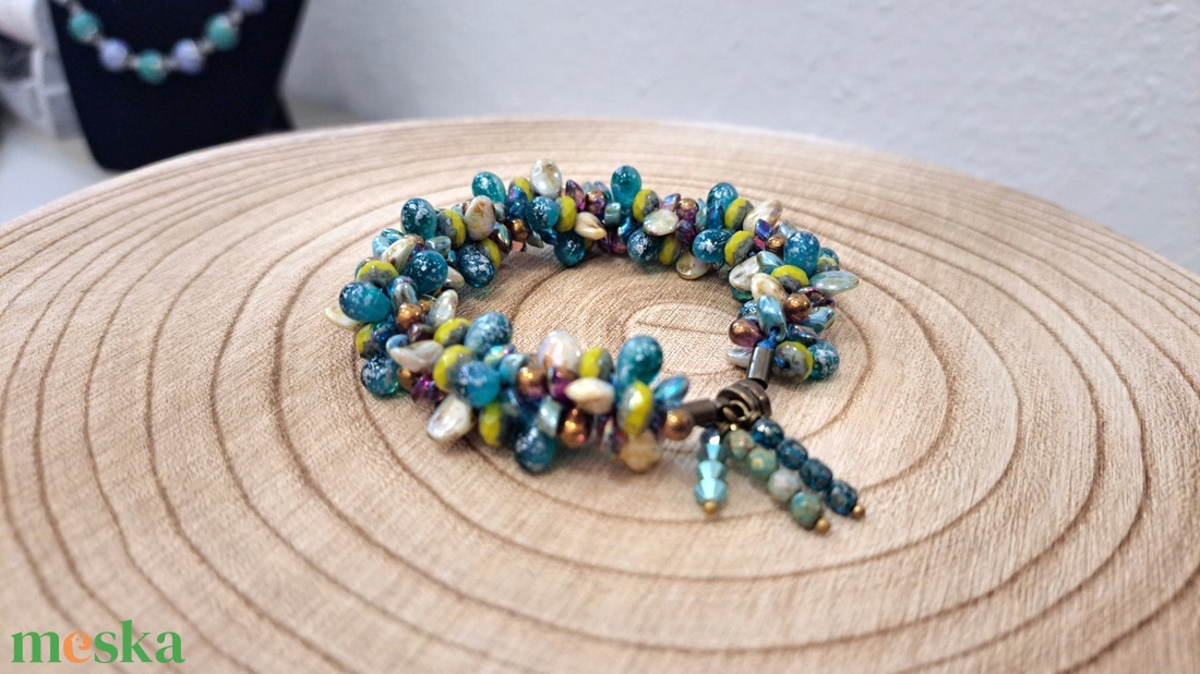Csepp karkötő zöld-türkiz - ékszer - karkötő - gyöngyös karkötő - Meska.hu