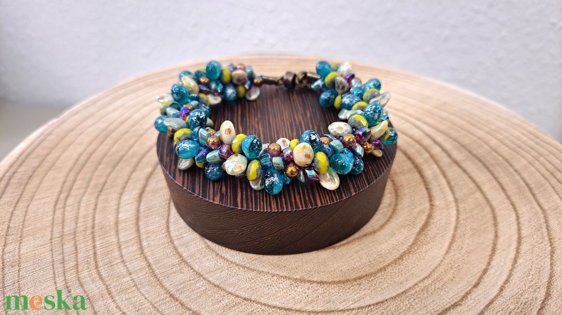 Csepp karkötő zöld-türkiz - ékszer - karkötő - gyöngyös karkötő - Meska.hu