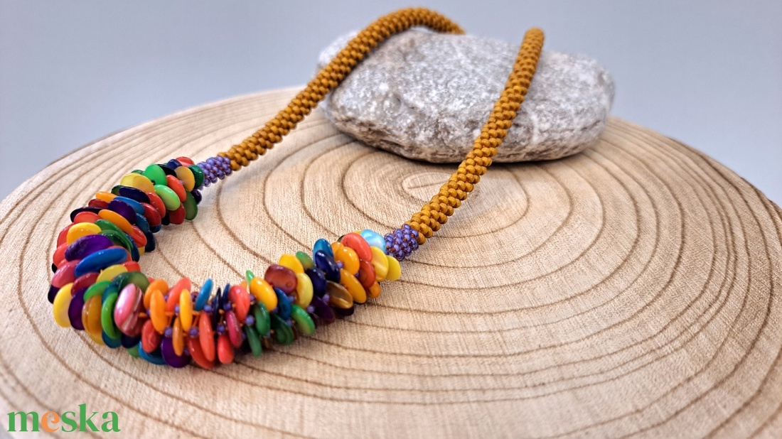 Szines kagylók tánca - ékszer - nyaklánc - medál nélküli nyaklánc - Meska.hu