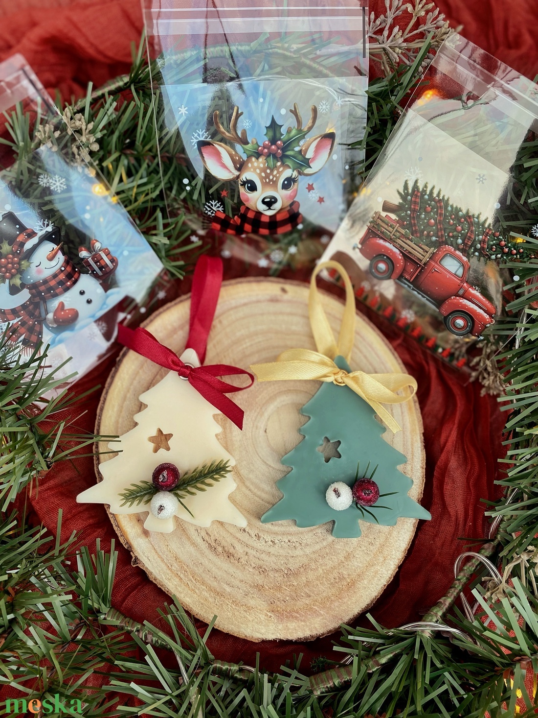 Karácsonyi illatviasz, karácsonyfa dísz (szójagyertya) - kézműves ajándék bármilyen alkalomra - otthon & életmód - gyertya, illat, aroma - gyertya - Meska.hu