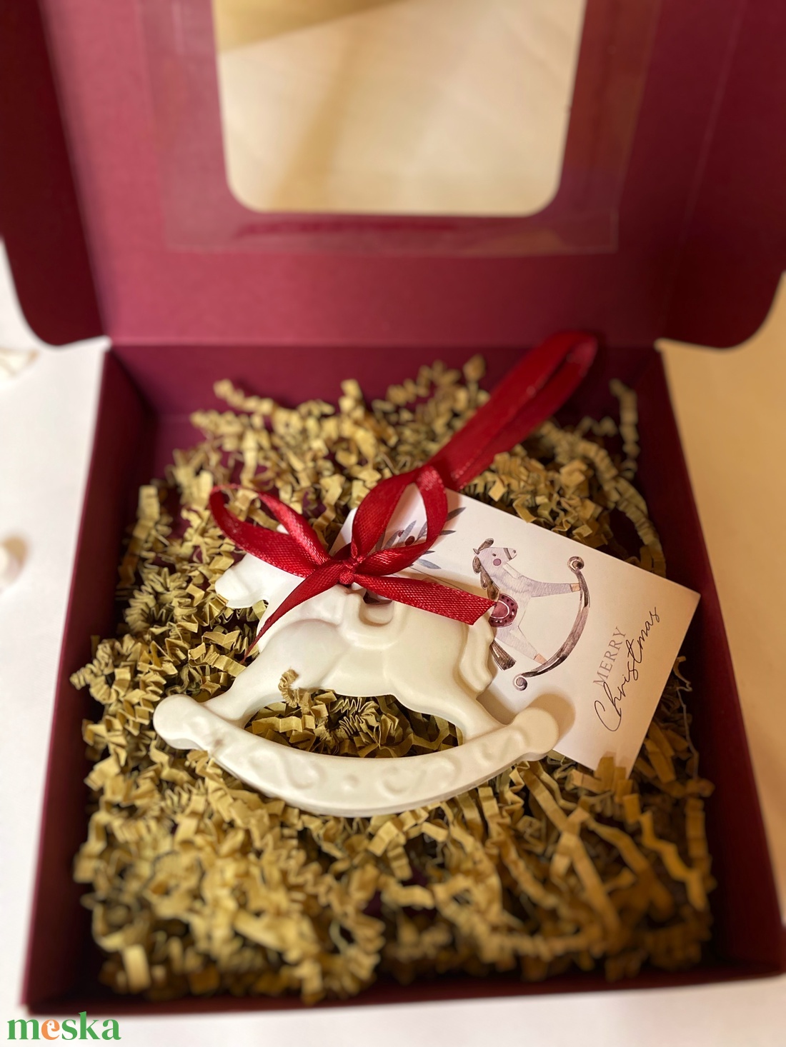 Karácsonyfa dísz, felakasztható hintaló üdvözlőkártyával - otthon & életmód - dekoráció - dísztárgy - Meska.hu