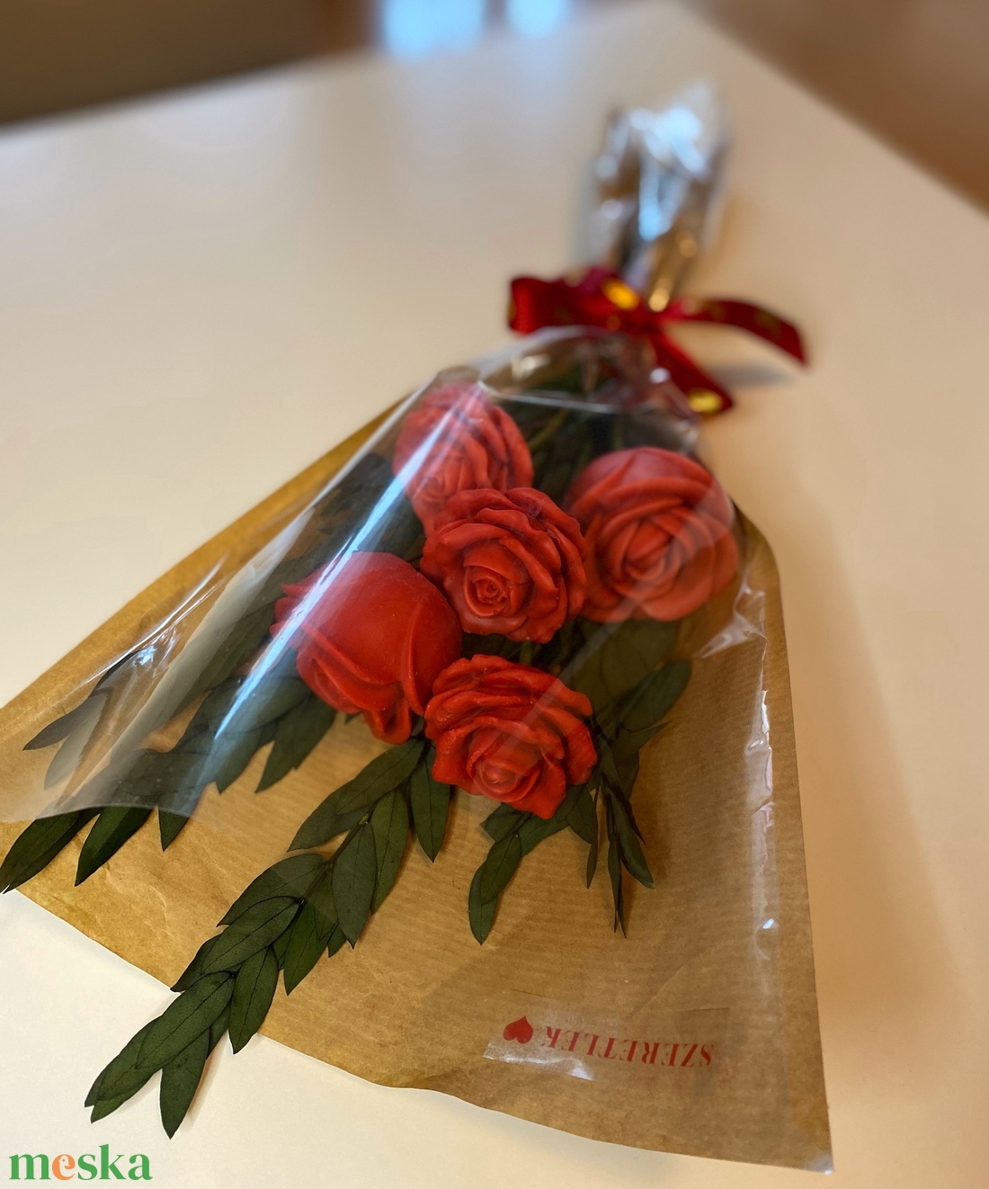 Illatos rózsacsokor illatviasszal (szójaviaszból) - Valentin-napra vagy más alkalomra - otthon & életmód - gyertya, illat, aroma - gyertya - Meska.hu