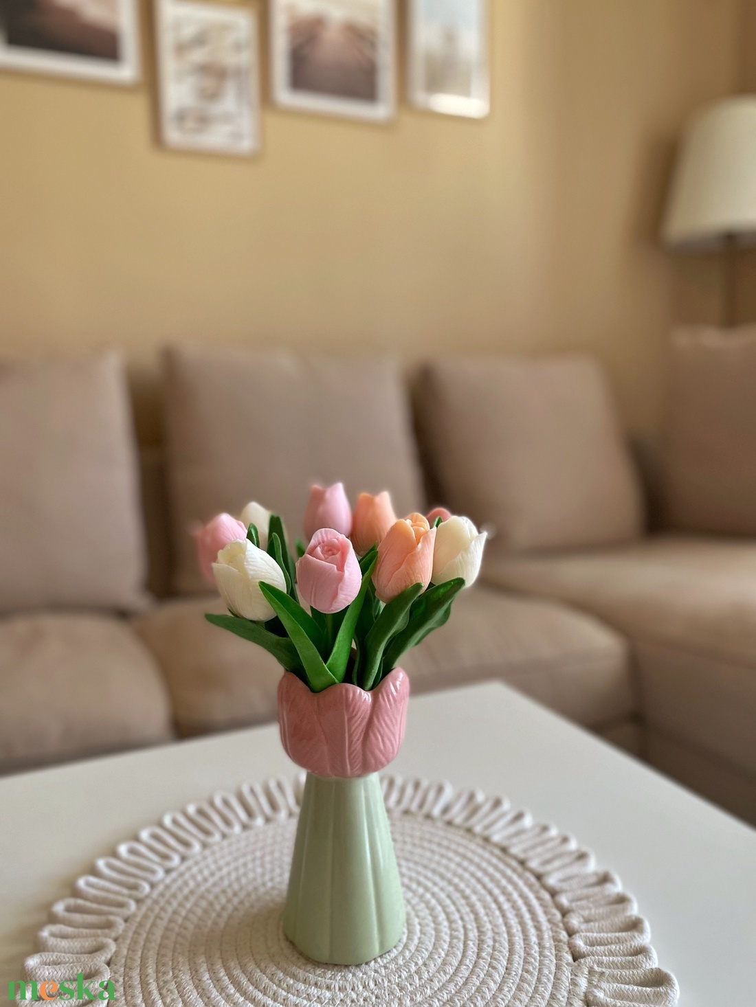 Gyertya tulipán élethű szárral kerámia kaspóban (szójagyertya) - Nőnapra, Anyák napjára vagy más alkalomra - otthon & életmód - gyertya, illat, aroma - gyertya - Meska.hu