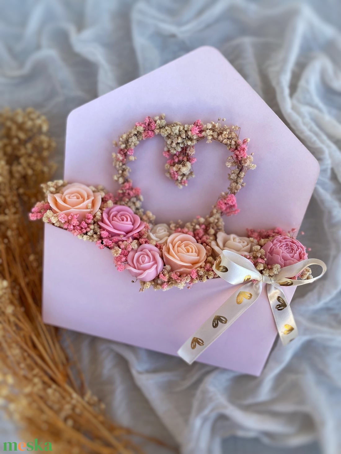 Illatviasz virágbox borítékdobozban (szójagyertyából) - Esküvőre, Anyák napjára és más alkalmakra egyaránt - otthon & életmód - gyertya, illat, aroma - gyertya - Meska.hu