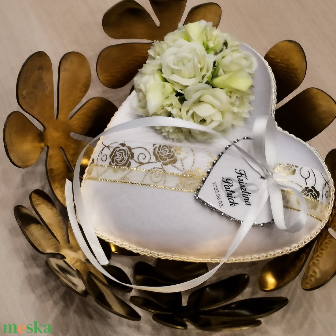 Golden Rose esküvői gyűrűpárna - esküvő - kiegészítők - gyűrűtartó & gyűrűpárna - Meska.hu Golden Rose esküvői gyűrűpárna - esküvő - kiegészítők - gyűrűtartó & gyűrűpárna - Meska.hu