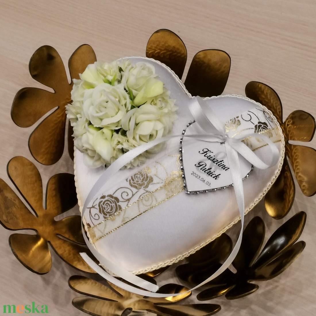 Golden Rose esküvői gyűrűpárna - esküvő - kiegészítők - gyűrűtartó & gyűrűpárna - Meska.hu Golden Rose esküvői gyűrűpárna - esküvő - kiegészítők - gyűrűtartó & gyűrűpárna - Meska.hu