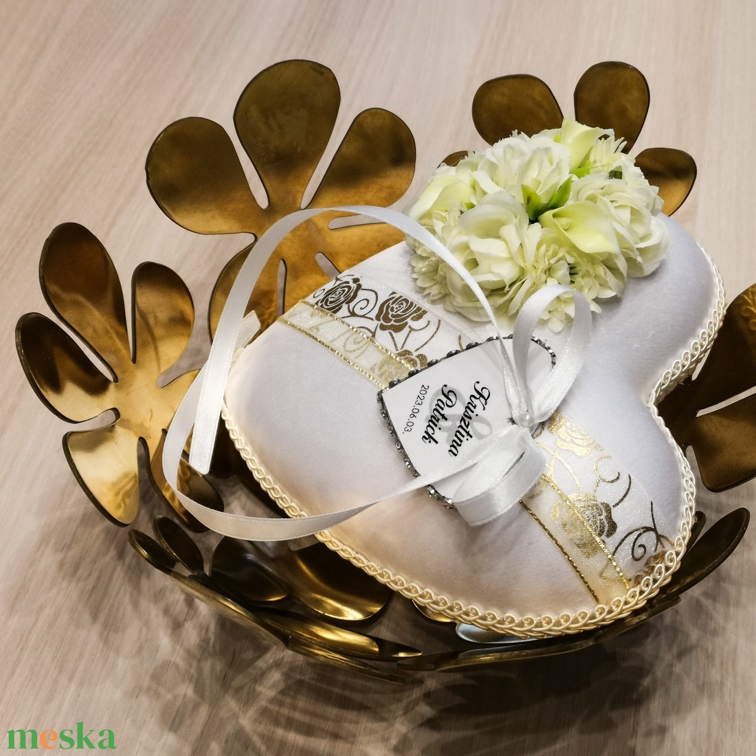 Golden Rose esküvői gyűrűpárna - esküvő - kiegészítők - gyűrűtartó & gyűrűpárna - Meska.hu Golden Rose esküvői gyűrűpárna - esküvő - kiegészítők - gyűrűtartó & gyűrűpárna - Meska.hu