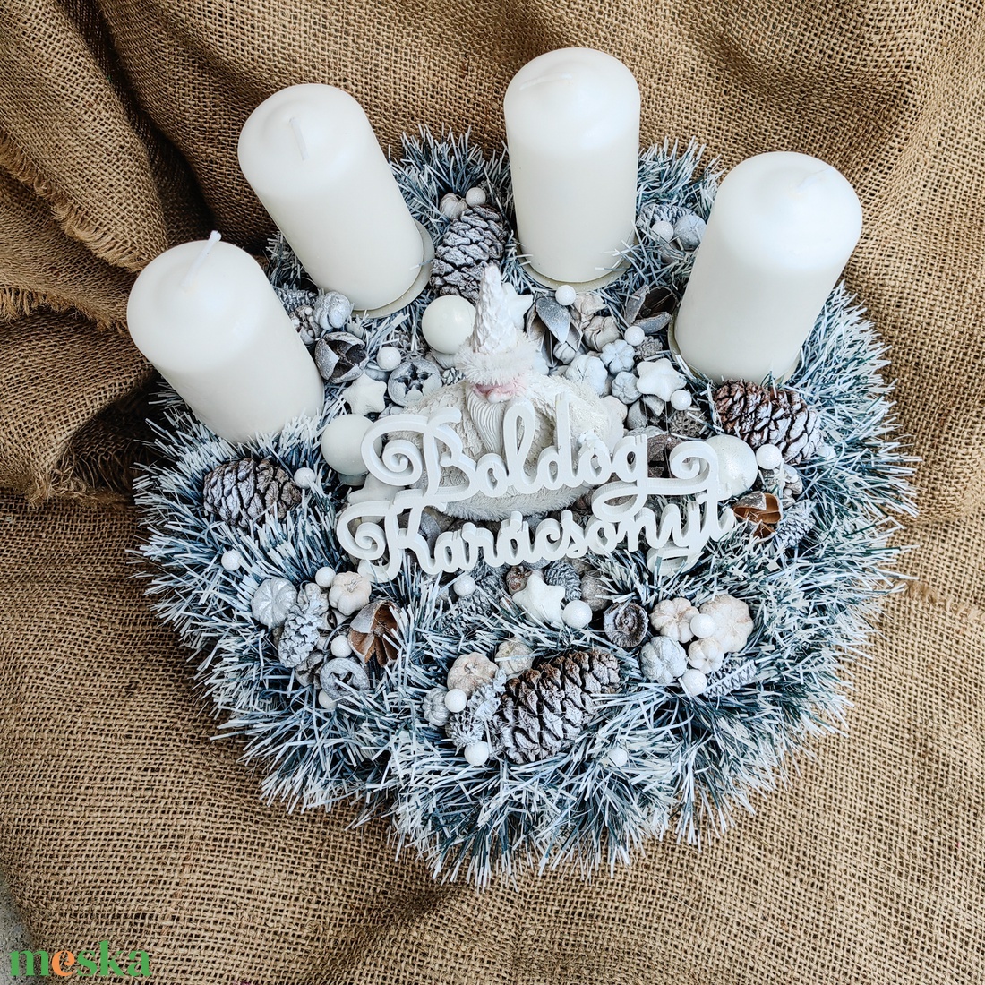 Fehér-ezüst adventi asztali dísz - esküvő - dekoráció - asztaldísz - Meska.hu Fehér-ezüst adventi asztali dísz - esküvő - dekoráció - asztaldísz - Meska.hu