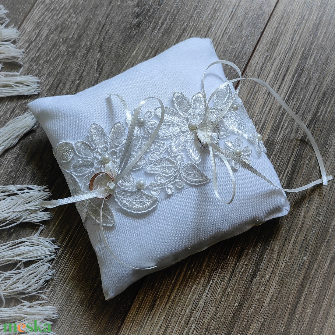 Champagne esküvői gyűrűpárna  - esküvő - kiegészítők - gyűrűtartó & gyűrűpárna - Meska.hu