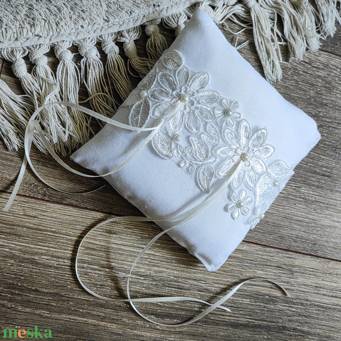 Champagne esküvői gyűrűpárna  - esküvő - kiegészítők - gyűrűtartó & gyűrűpárna - Meska.hu