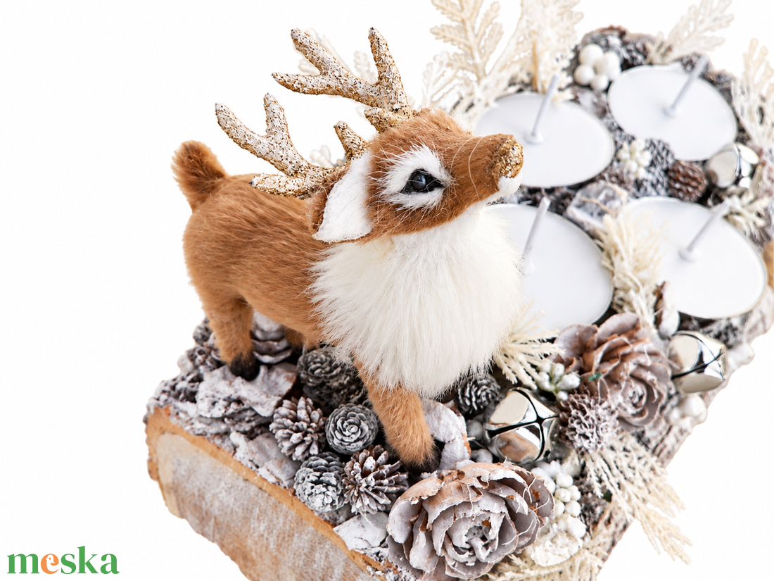 Adventi koszorú szarvas figurával cserélhető gyertyákkal - karácsony - adventi díszek - adventi koszorú - Meska.hu