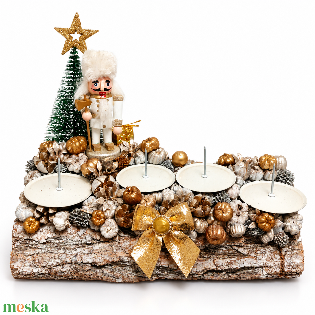 Arany-fehér fahasábra ültetett adventi koszorú - karácsony - adventi díszek - adventi koszorú - Meska.hu