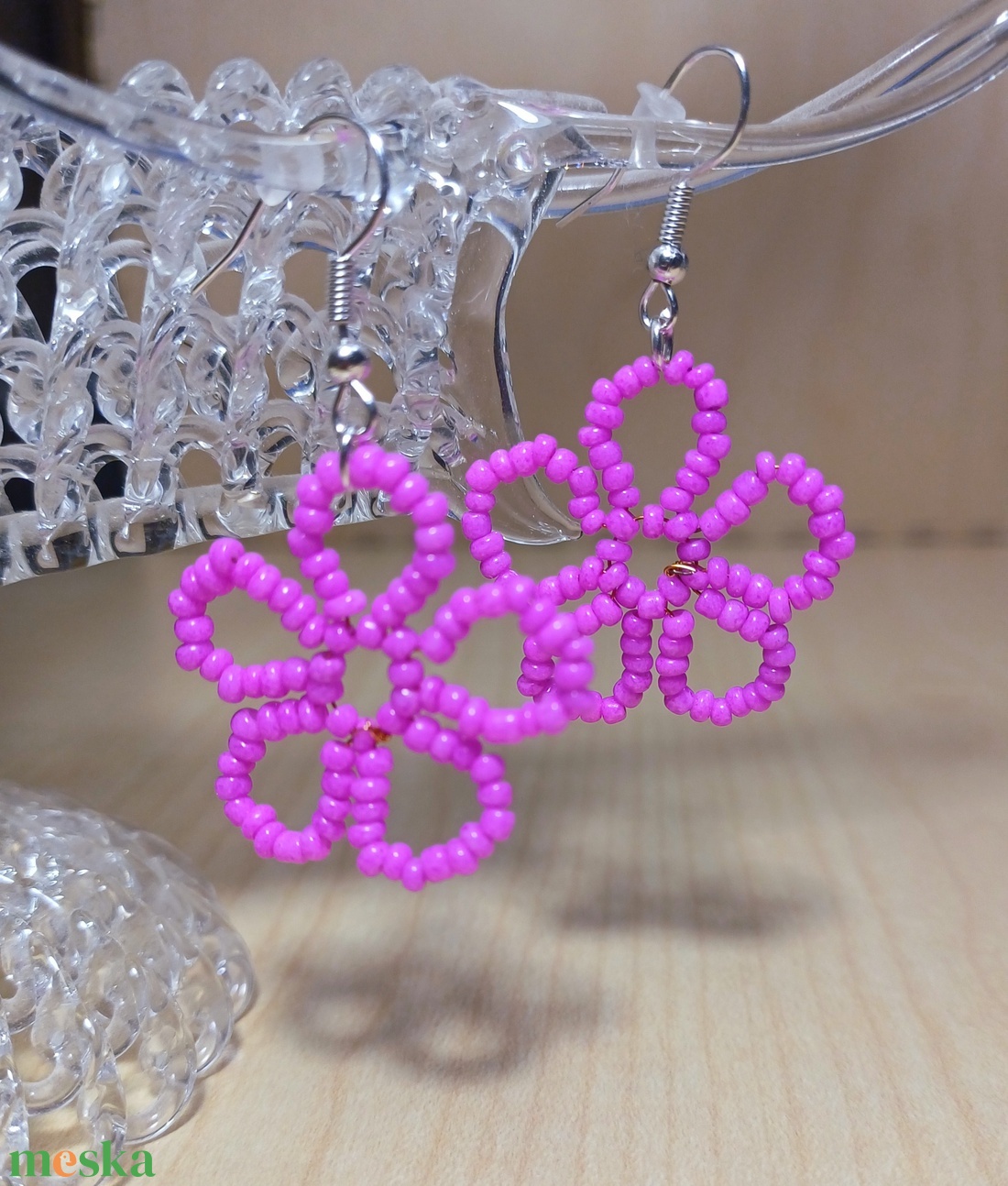 Pink gyöngyvirág fülbevaló - ékszer - fülbevaló - lógós kerek fülbevaló - Meska.hu Pink gyöngyvirág fülbevaló - ékszer - fülbevaló - lógós kerek fülbevaló - Meska.hu