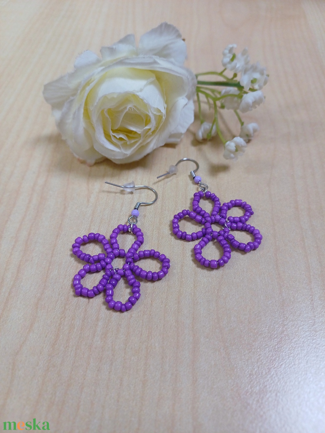 Lila gyöngyvirág fülbevaló - ékszer - fülbevaló - lógós kerek fülbevaló - Meska.hu