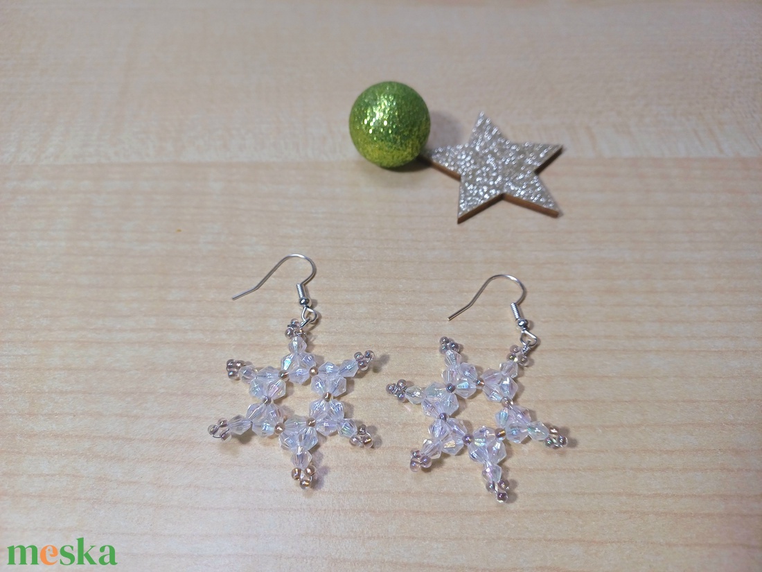 Csillogó hópehely fülbevaló  - ékszer - fülbevaló - lógó fülbevaló - Meska.hu