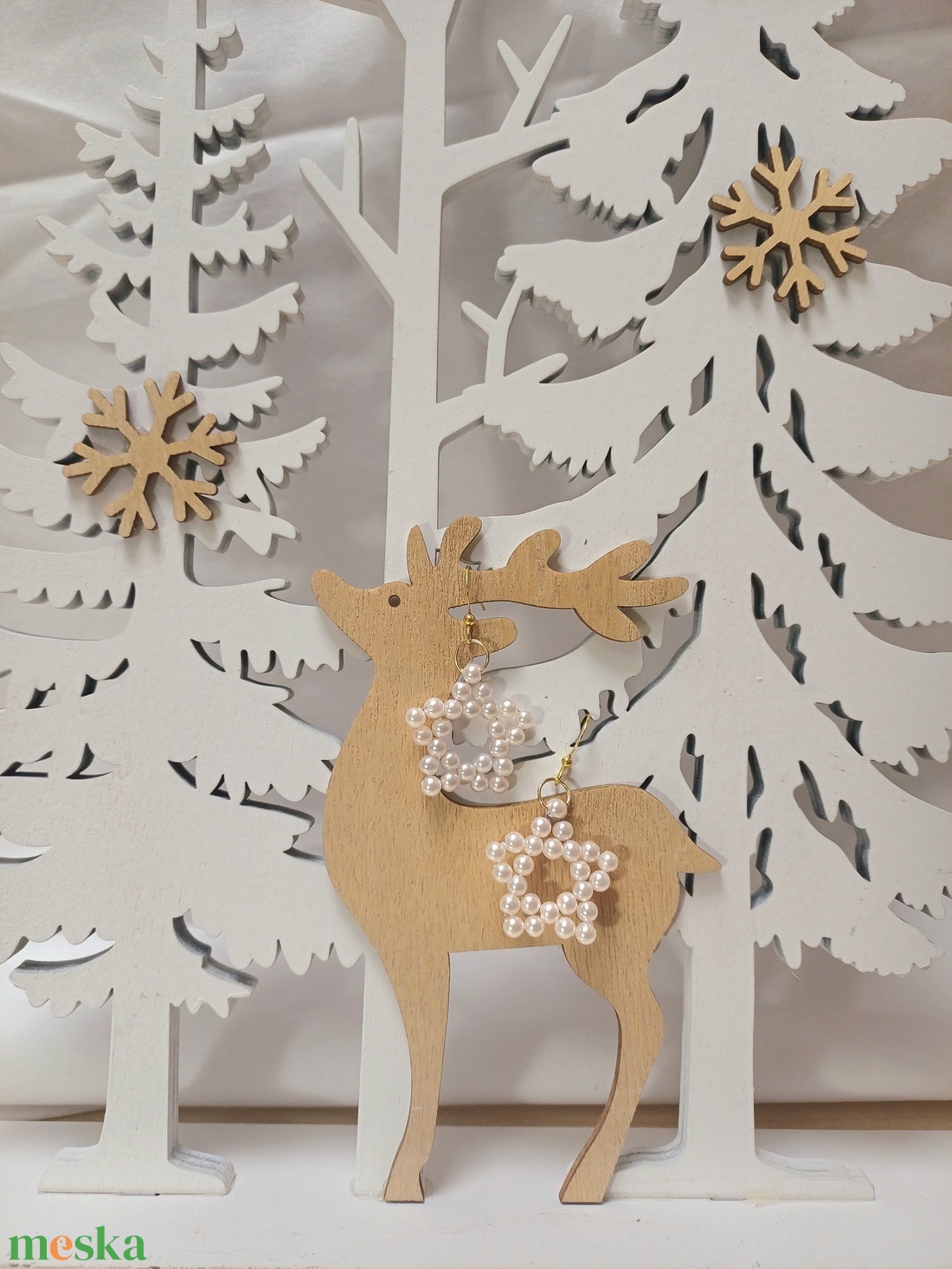 Csillag fülbevaló gyöngyből - ékszer - fülbevaló - lógó fülbevaló - Meska.hu