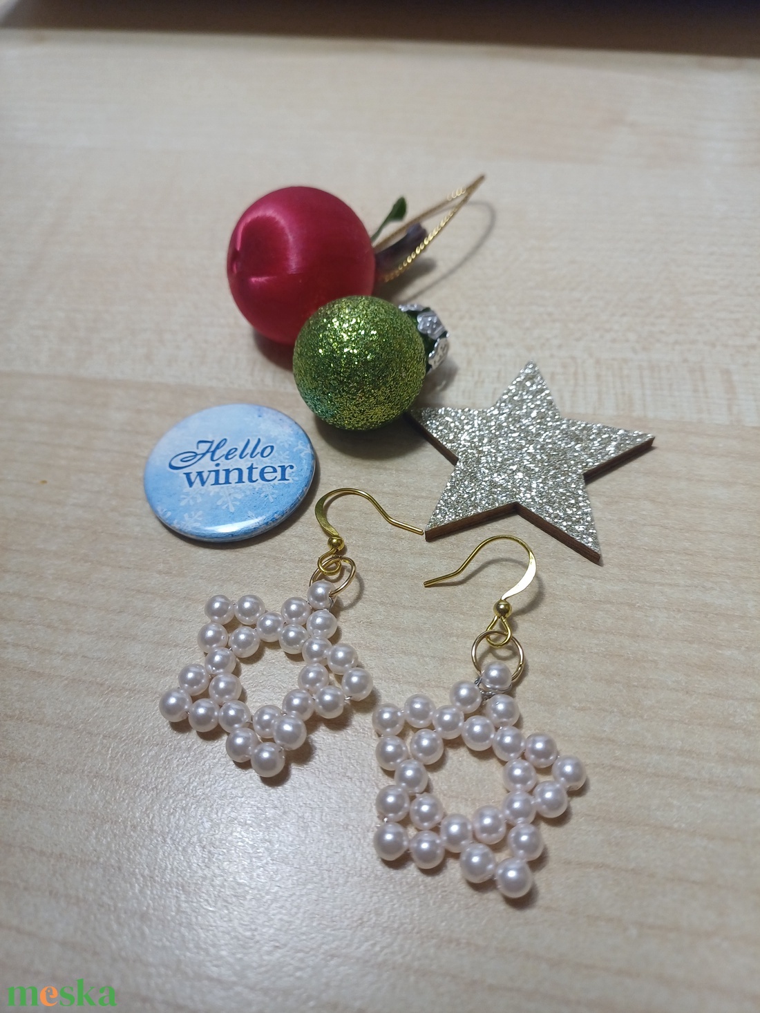 Csillag fülbevaló gyöngyből - ékszer - fülbevaló - lógó fülbevaló - Meska.hu
