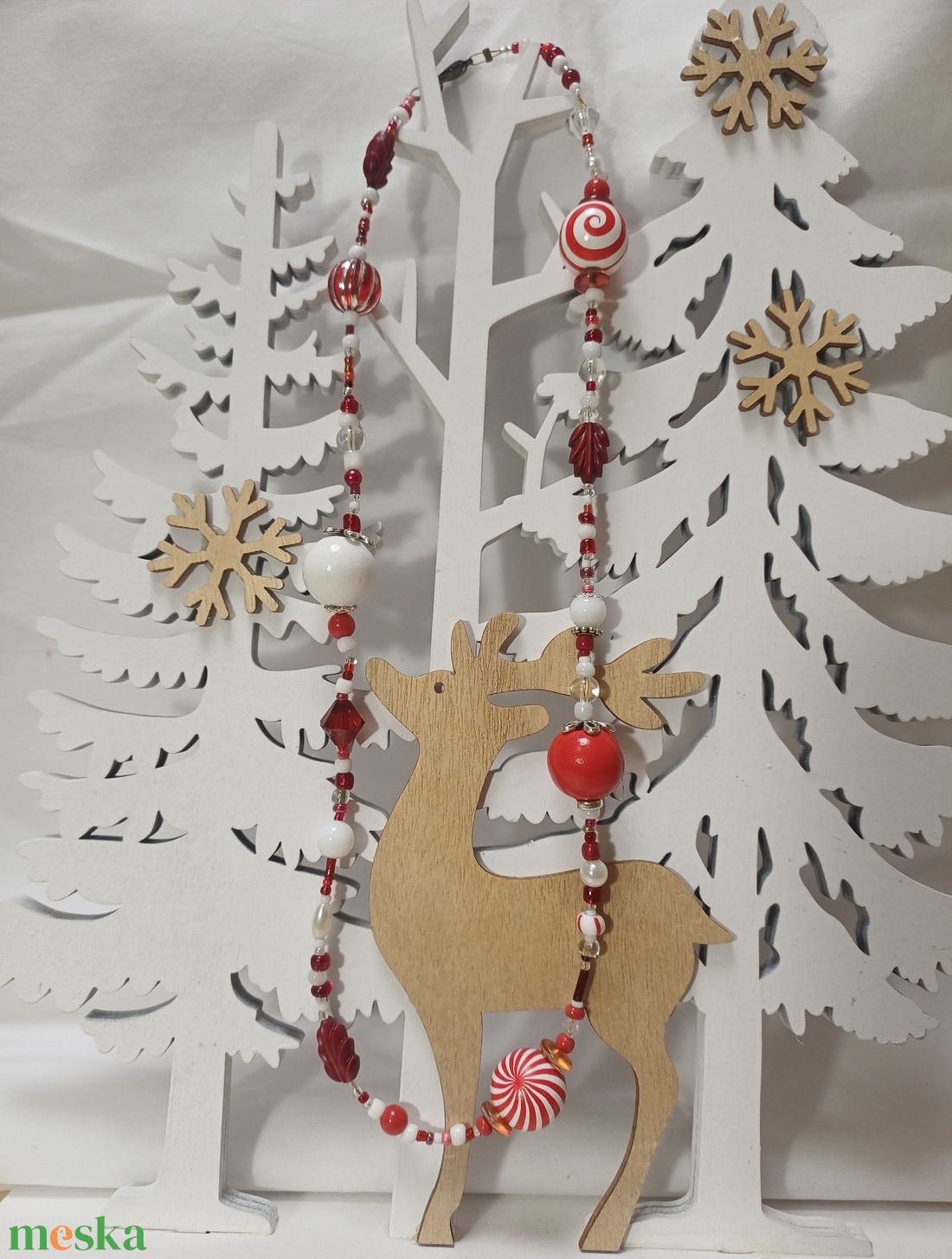 Piros-fehér nyaklánc - ékszer - nyaklánc - bogyós nyaklánc - Meska.hu