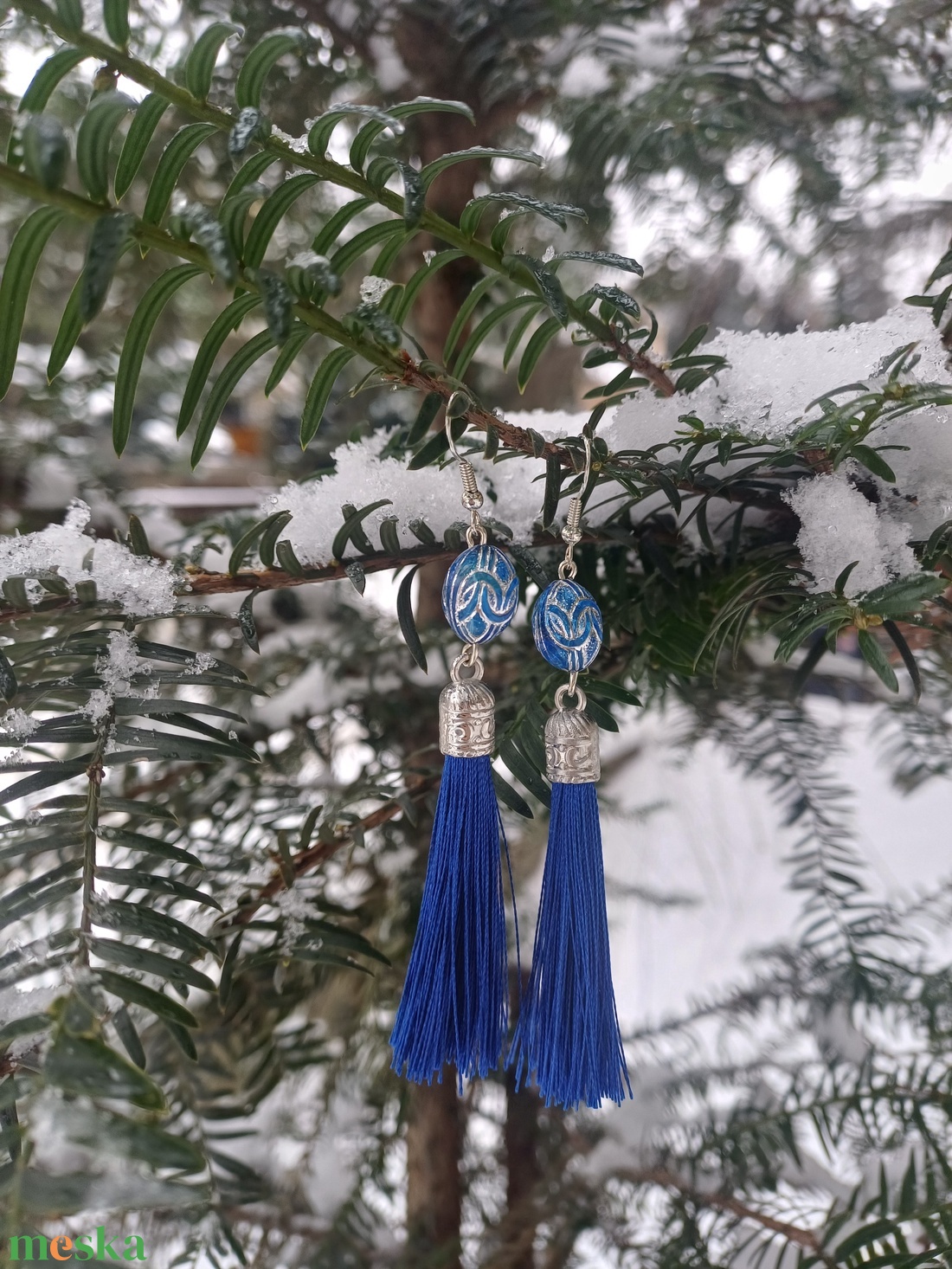 Sötétkék-ezüst bojtos fülbevaló - ékszer - fülbevaló - rojtos fülbevaló - Meska.hu