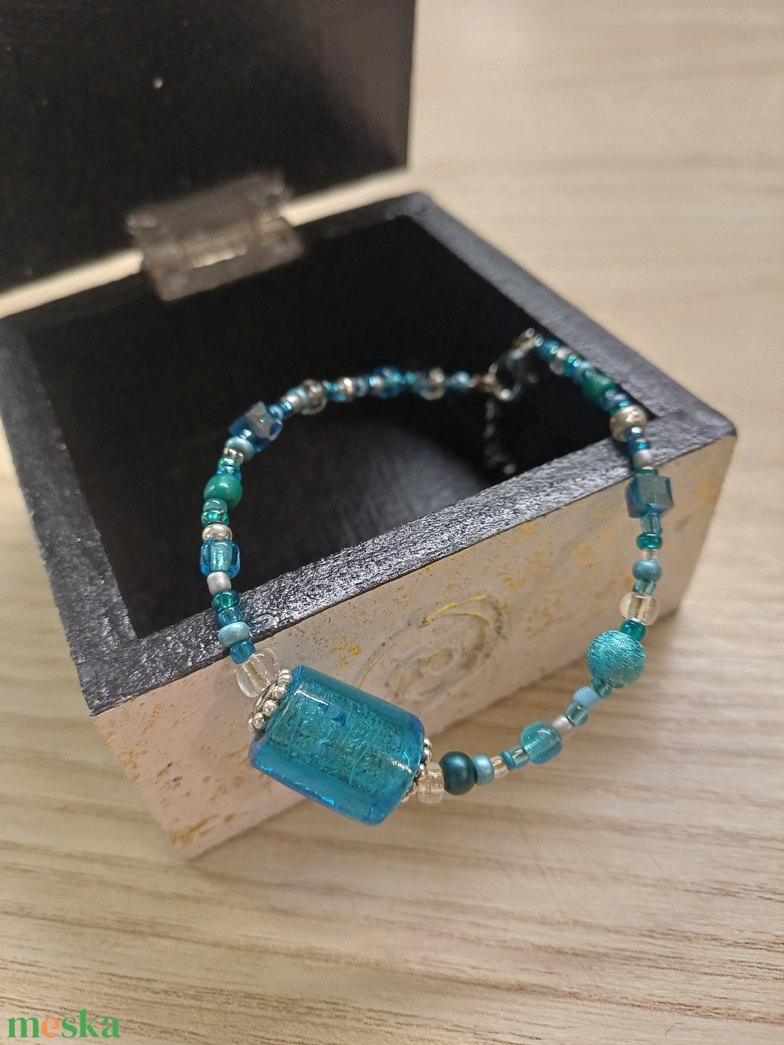 Türkizkék karkötő keleti hangulatban - ékszer - karkötő - gyöngyös karkötő - Meska.hu