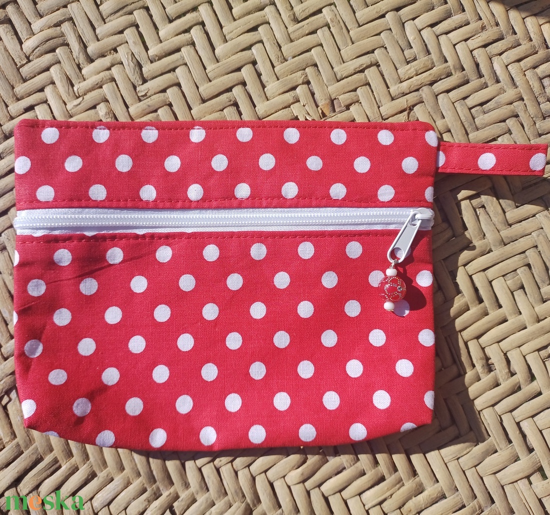 Piros pöttyös mini neszesszer  - táska & tok - neszesszer - Meska.hu