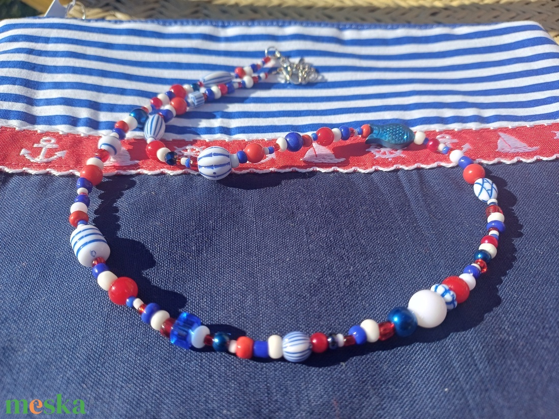 Tengerész mintás nyaklánc - ékszer - nyaklánc - gyöngyös nyaklánc - Meska.hu