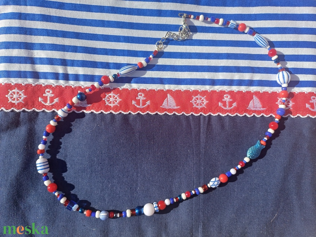 Tengerész mintás nyaklánc - ékszer - nyaklánc - gyöngyös nyaklánc - Meska.hu