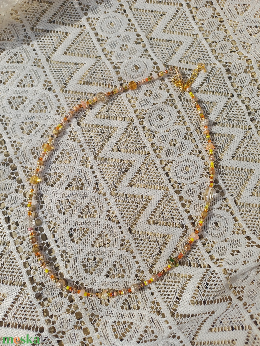 Arany-sárga gyöngyös nyaklánc - ékszer - nyaklánc - gyöngyös nyaklánc - Meska.hu