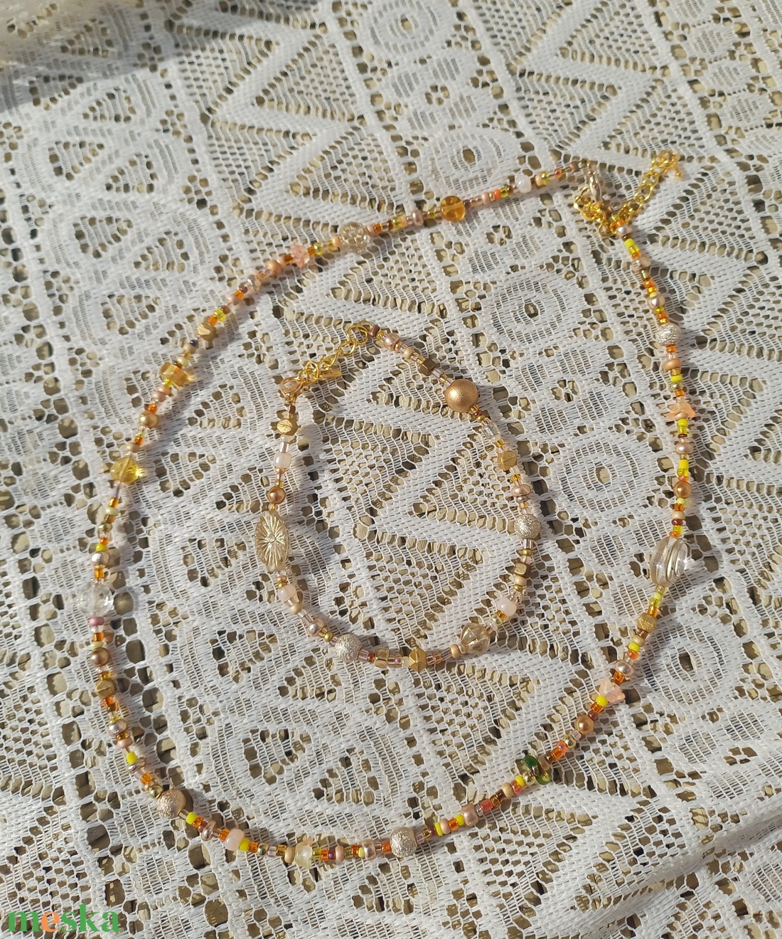 Aranyló karkötő keleties hangulatban - ékszer - karkötő - gyöngyös karkötő - Meska.hu