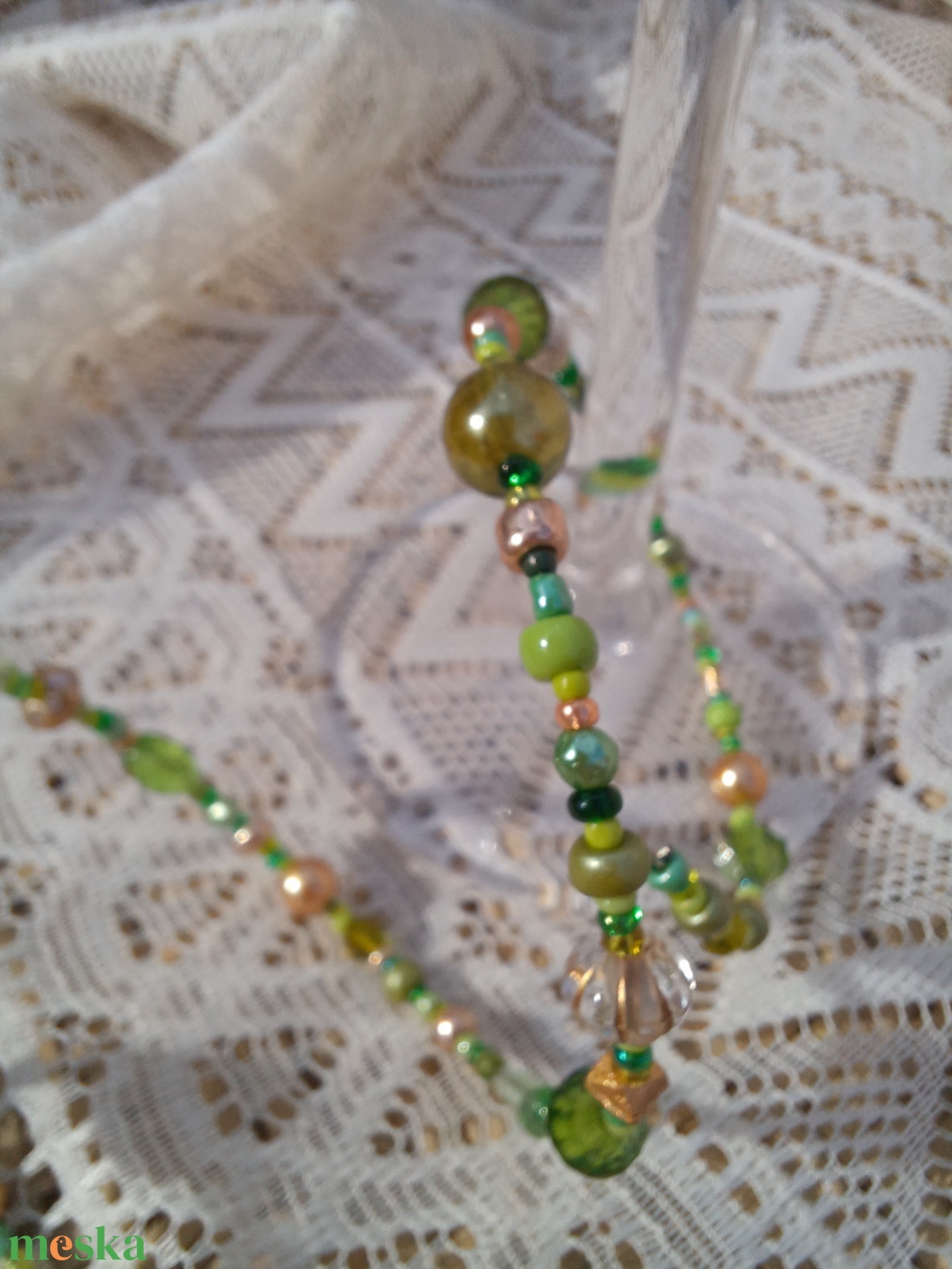 Zöld-arany memória karkötő  - ékszer - karkötő - memóriadrótos karkötő - Meska.hu