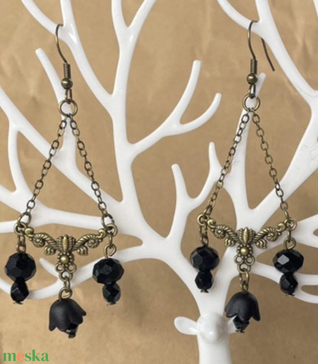 Fekete tulipán - ékszer - fülbevaló - csillár fülbevaló - Meska.hu