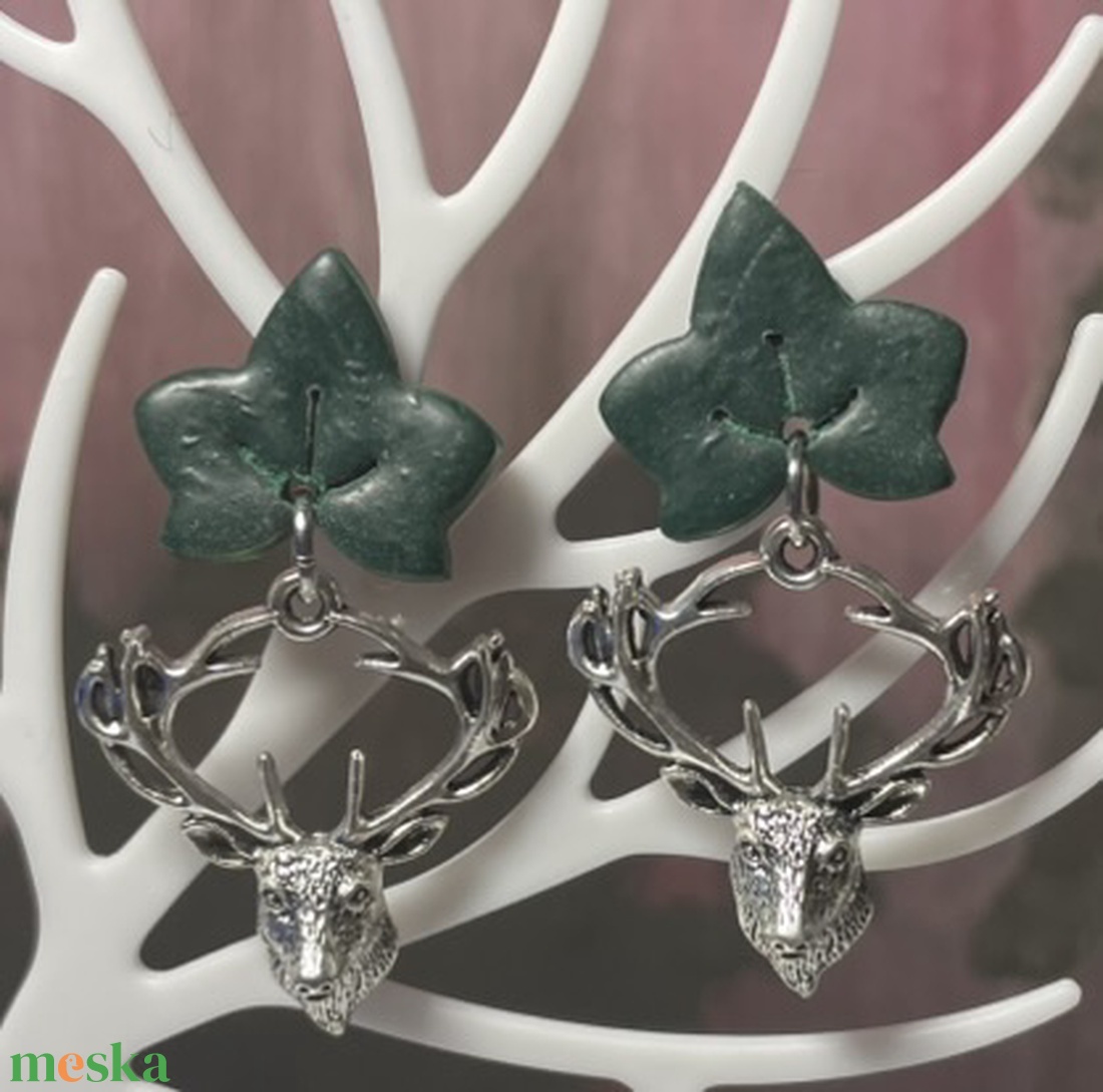 Borostyános szarvas fülbevaló - ékszer - fülbevaló - lógó fülbevaló - Meska.hu