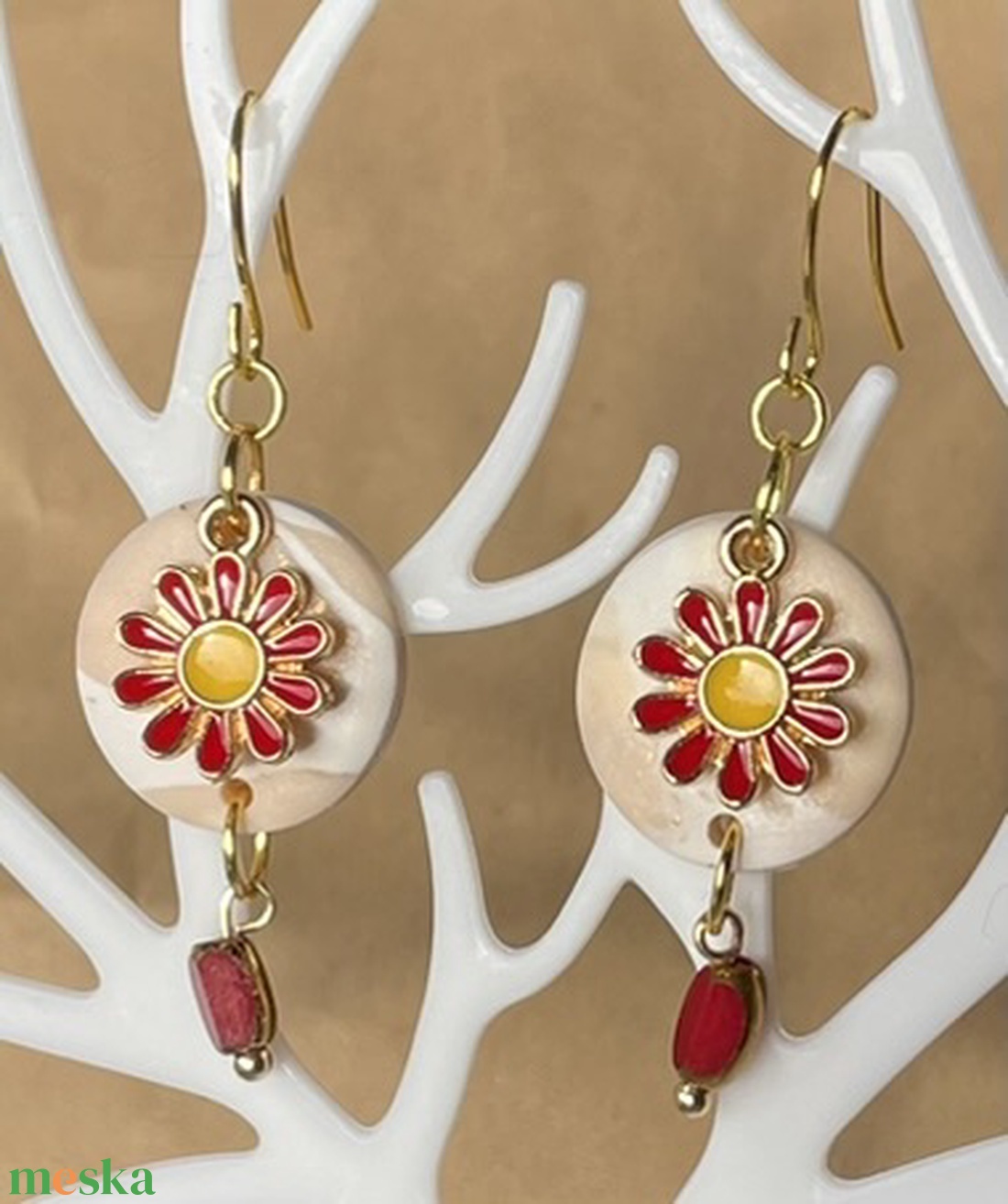 Százszorszép fülbevaló - ékszer - fülbevaló - lógó fülbevaló - Meska.hu