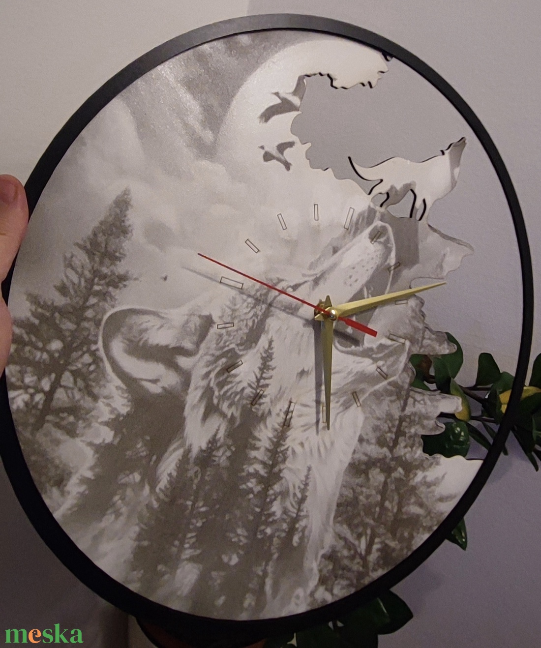 Gravírozott farkasos falióra � 40 cm � egyedi, természet ihlette dekoráció - diy (csináld magad) - egységcsomag - Meska.hu