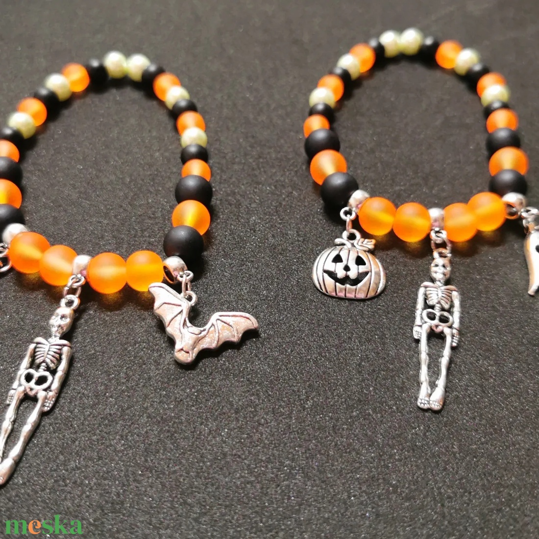 Ásványkarkötő Halloweeni szett, egy kis ősz  - ékszer - karkötő - karkötő medállal - Meska.hu