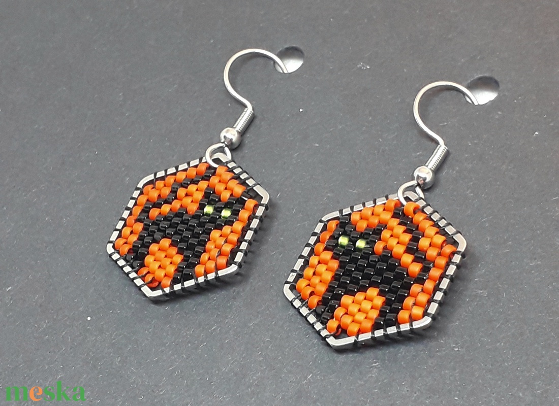 Halloween fekete macska fülbevaló - otthon & életmód - dekoráció - halloween - halloweeni ékszerek - Meska.hu Halloween fekete macska fülbevaló - otthon & életmód - dekoráció - halloween - halloweeni ékszerek - Meska.hu