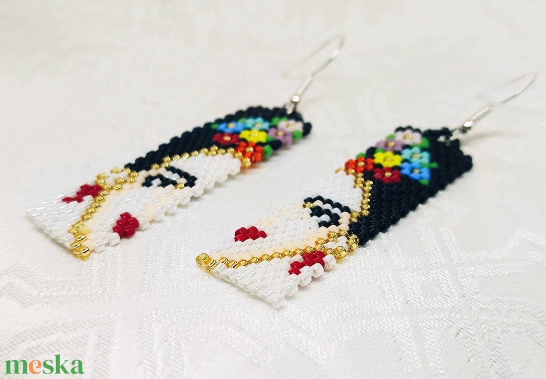 Frida Kahlo fél arc fülbevaló - ékszer - fülbevaló - lógó fülbevaló - Meska.hu
