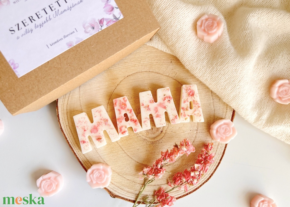 Mama feliratos illatviasz - otthon & életmód - gyertya, illat, aroma - illatviasz - Meska.hu Mama feliratos illatviasz - otthon & életmód - gyertya, illat, aroma - illatviasz - Meska.hu