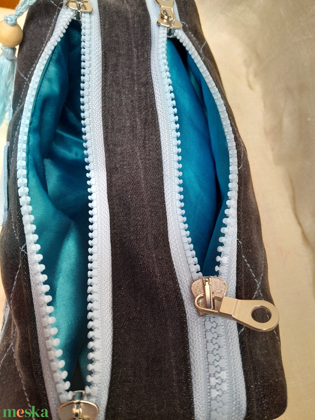 Neszeszer két fakkos világoskék - táska & tok - neszesszer - Meska.hu