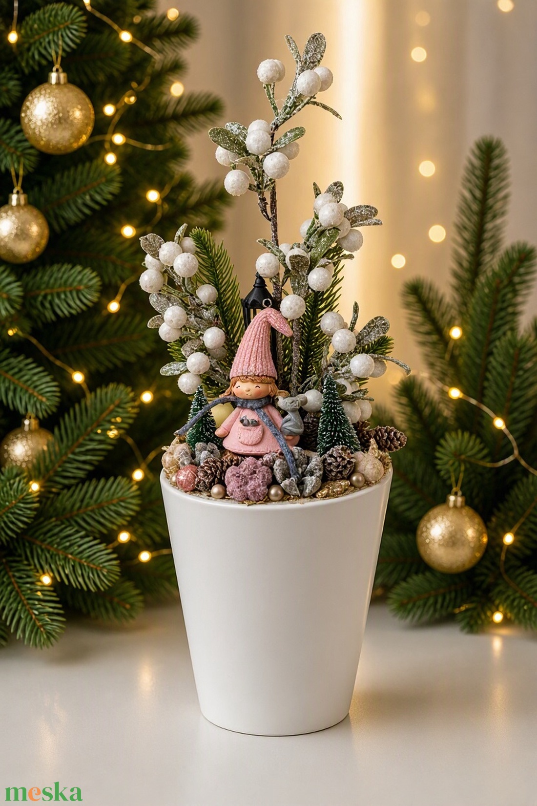 Karácsonyi asztaldísz kislány rózsaszín-fehér - karácsony - adventi díszek - adventi asztaldísz - Meska.hu