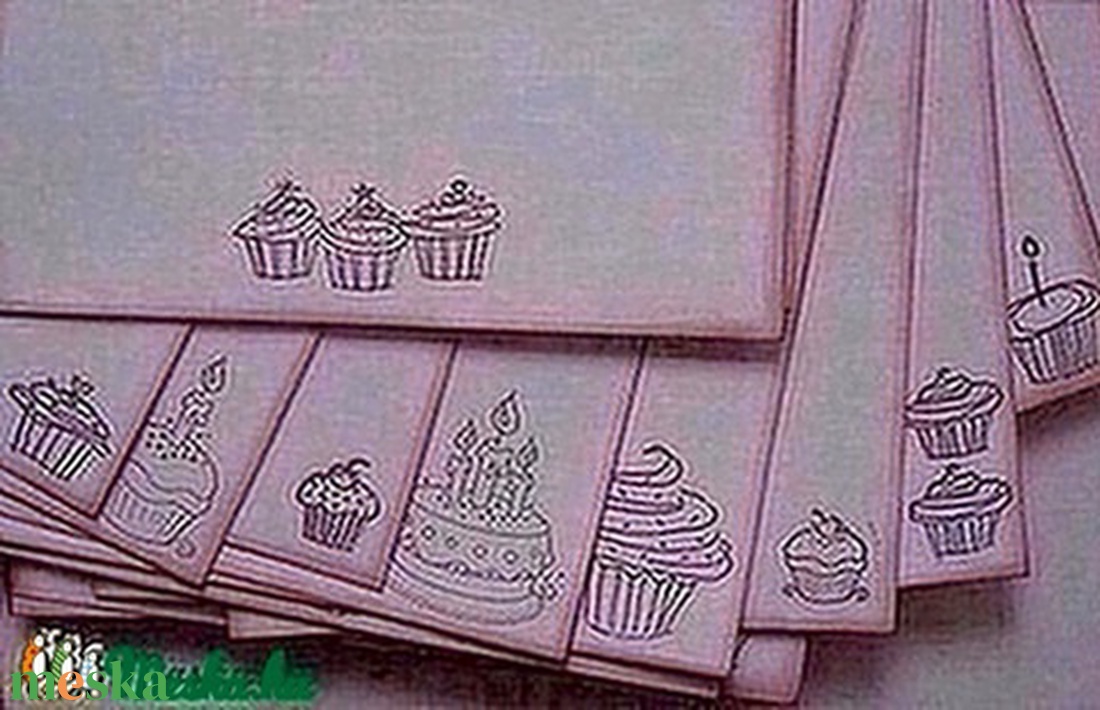 Receptkönyv - születésnapra, esküvőre, lánybúcsúra, a mindennapokra - ballagásra szakács- vagy cukrásztanulónak - emlék - otthon & lakás - konyhafelszerelés, tálalás - Meska.hu
