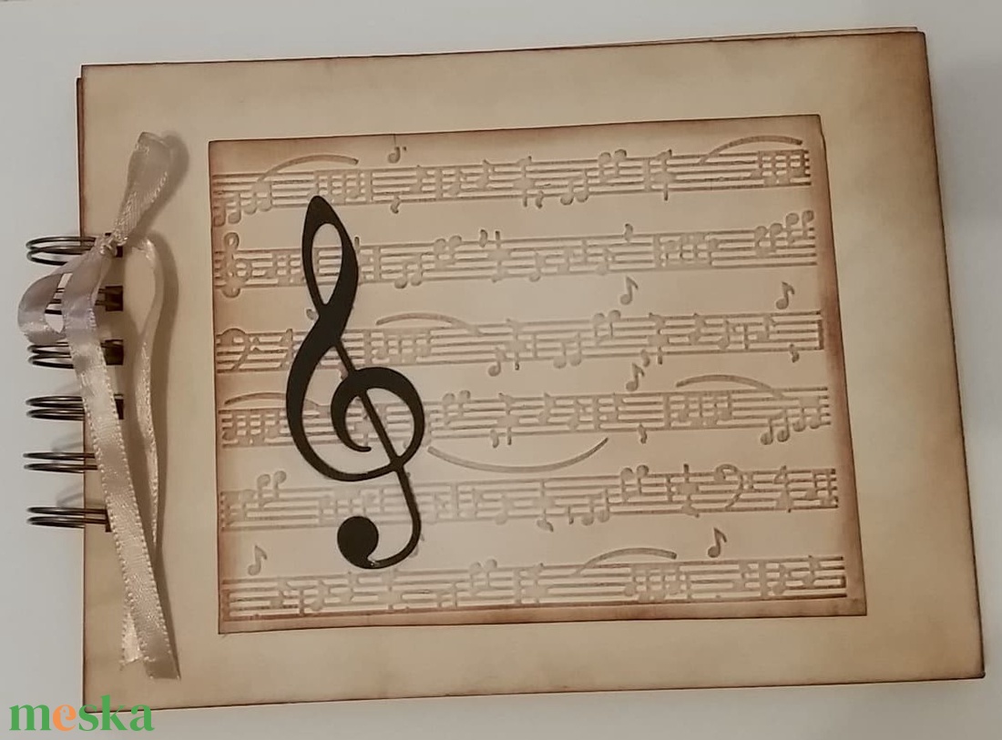 Zenekar albuma - zenetanár emlékei - autogramgyűjtés -zenekari rendezvények - ajándékozz emléket - évfordulóajándék - otthon & életmód - papír, írószer - album & fotóalbum - Meska.hu Zenekar albuma - zenetanár emlékei - autogramgyűjtés -zenekari rendezvények - ajándékozz emléket - évfordulóajándék - otthon & életmód - papír, írószer - album & fotóalbum - Meska.hu