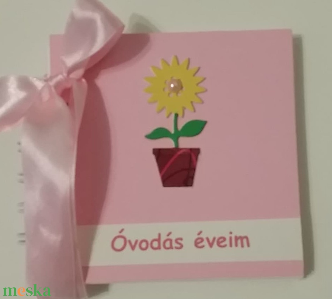 Bölcsödés leszek - üzenőfüzet - emlék a jövőnek - emlékalbum - egyedi termék - bölcsödei jelem - - otthon & életmód - papír, írószer - album & fotóalbum - Meska.hu Bölcsödés leszek - üzenőfüzet - emlék a jövőnek - emlékalbum - egyedi termék - bölcsödei jelem - - otthon & életmód - papír, írószer - album & fotóalbum - Meska.hu