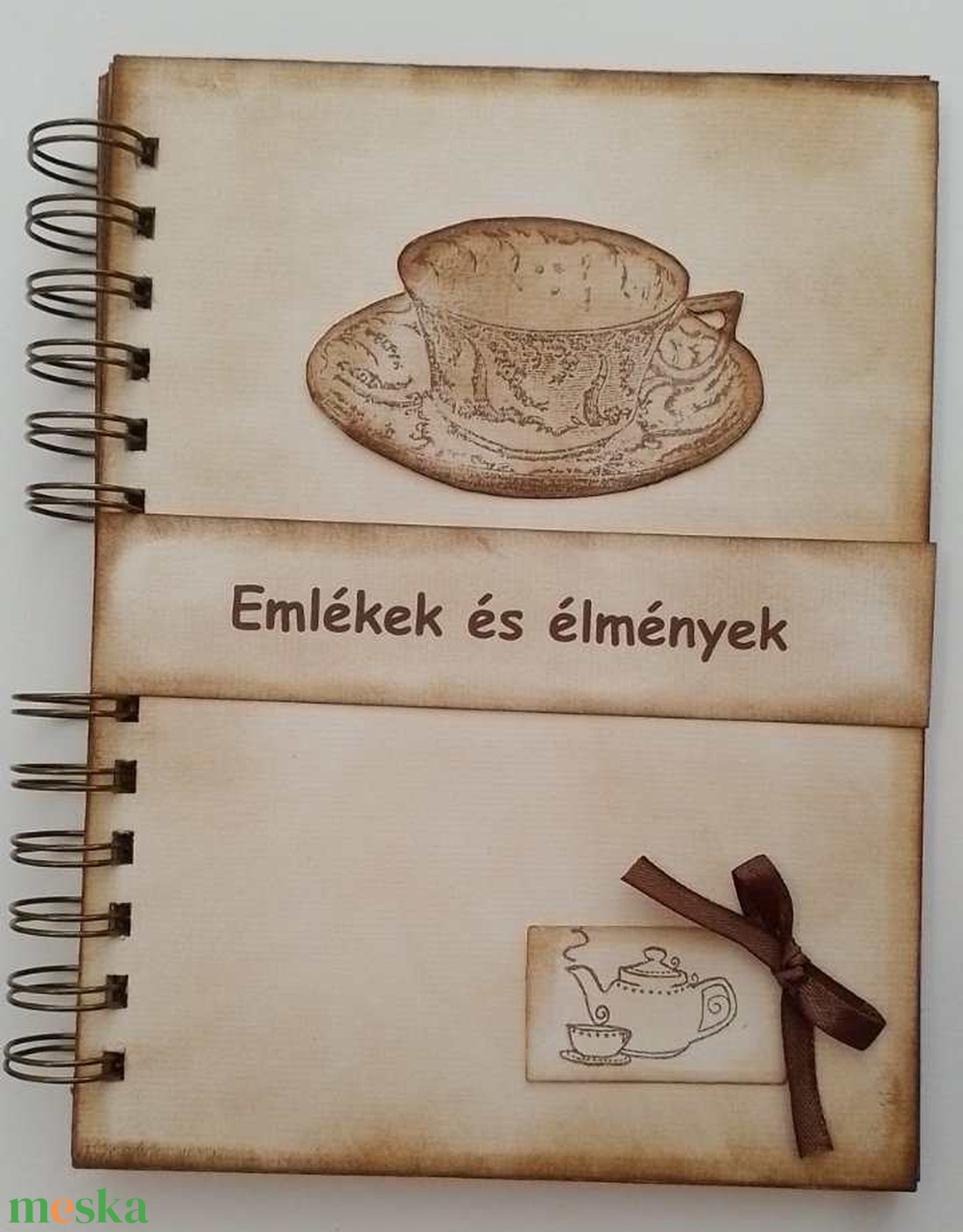 Album a teázást kedvelőknek - Teázás a barátnőmmel - teadélutánok - teázási szokások - teafélék - emlékmegőrzés -egyedi - otthon & életmód - papír, írószer - album & fotóalbum - Meska.hu
